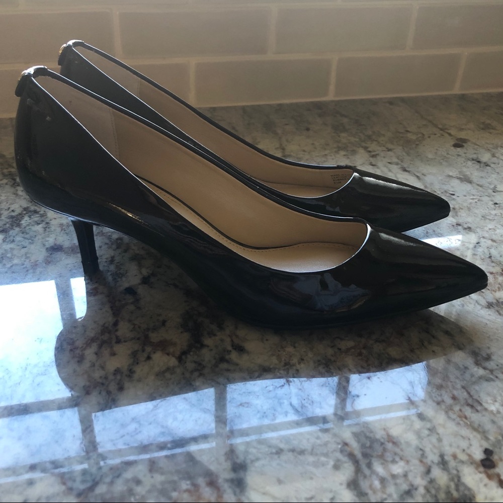 *NWOT* Michael kors kitten heel shoes